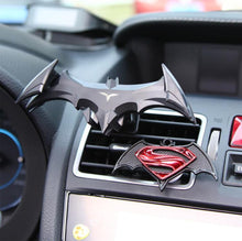 Load image into Gallery viewer, Bat Phone Universal Car Mount
