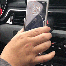Load image into Gallery viewer, Automatic Clamping Wireless Car Mount Charger