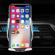 Load image into Gallery viewer, Automatic Clamping Wireless Car Mount Charger